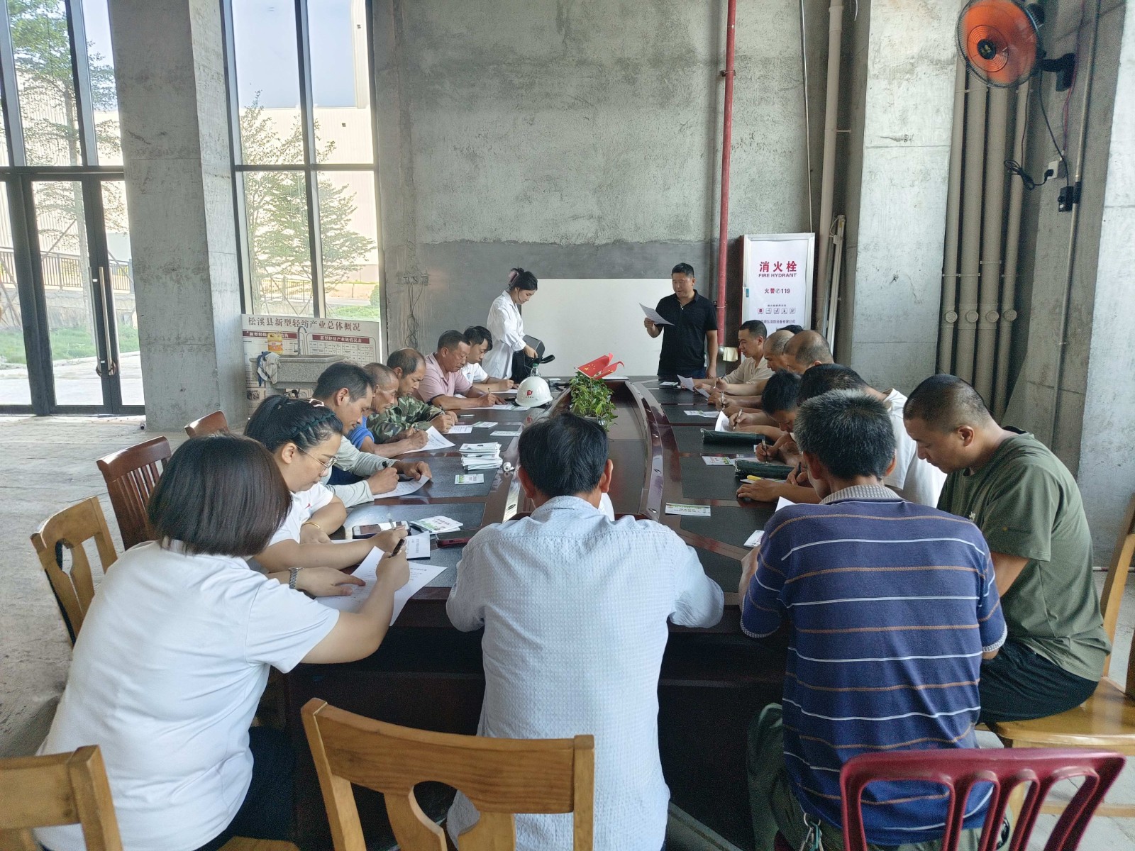 強(qiáng)化工傷預(yù)防培訓(xùn),織密安全防護(hù)網(wǎng)